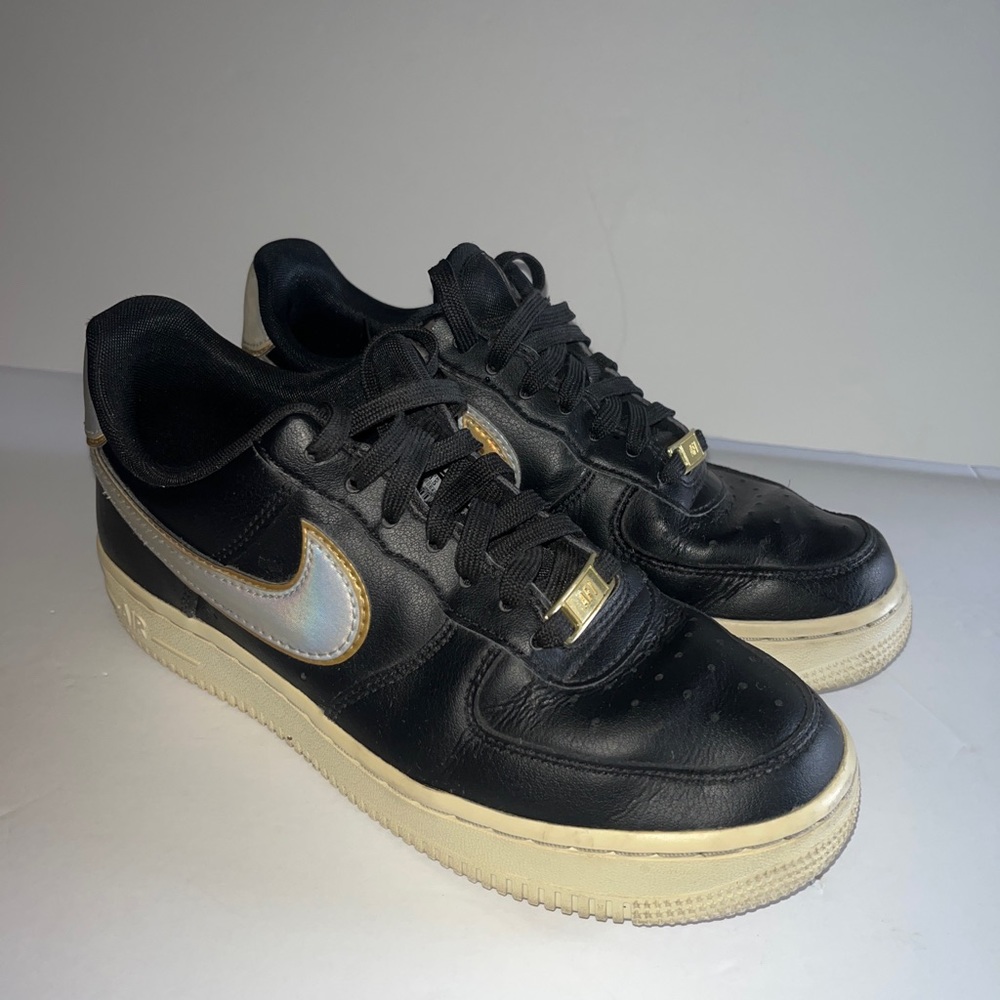 Nike Air Force One Womens Metalic Platinum /black Size 6 AR0642-002